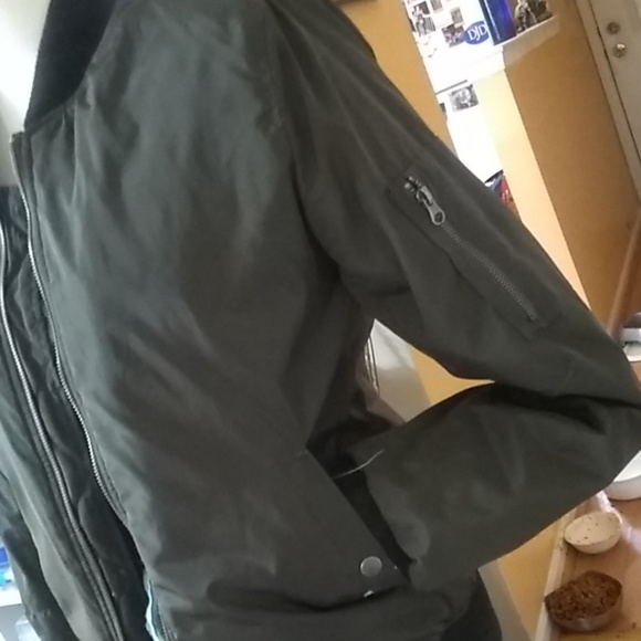 Bomber jacket - Picture 2 of 2